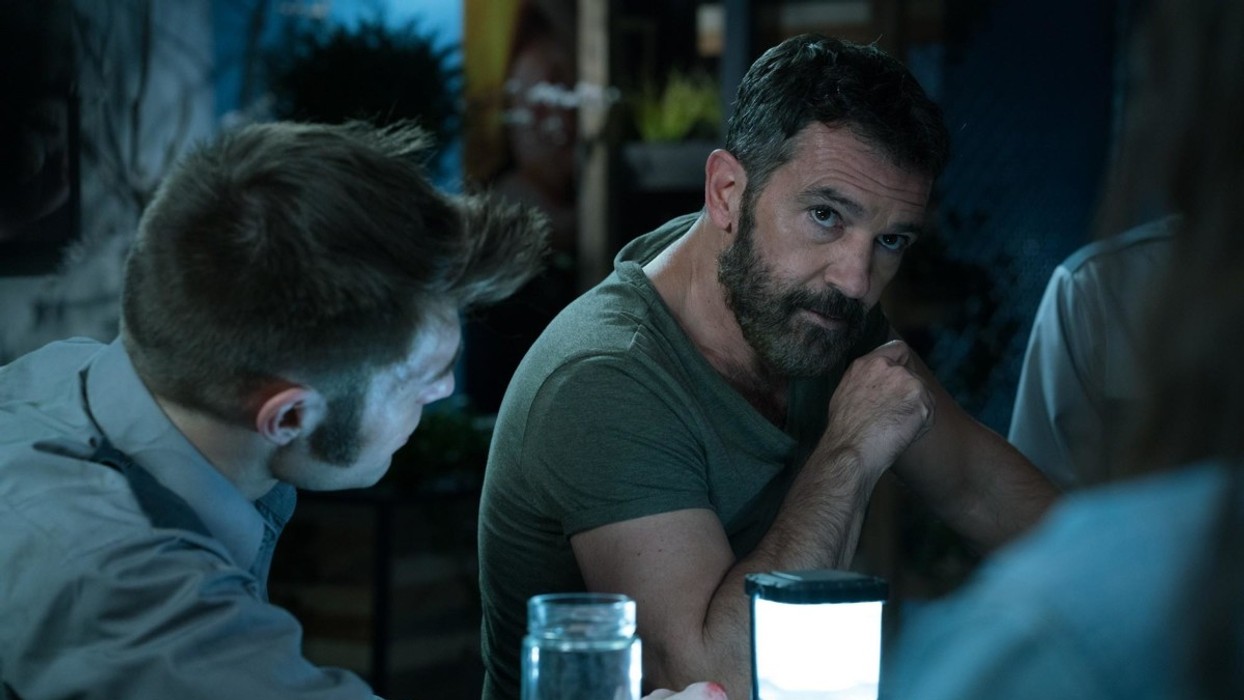 De ce a ajuns Antonio Banderas în Bulgaria. Investiție de 15 milioane de dolari pentru a salva o fetiță într-un mall