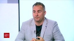 Rareș Năstase și Adrian Dumitrescu, manager de profesori în organizația ”Teach for Romania”