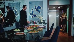 Episodul 215
