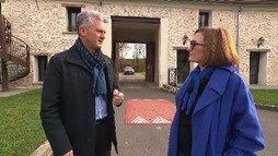 Oșenii au ridicat o „Românie” la marginea Parisului. „Ne-am schimbat. Ne-am franțuzit”