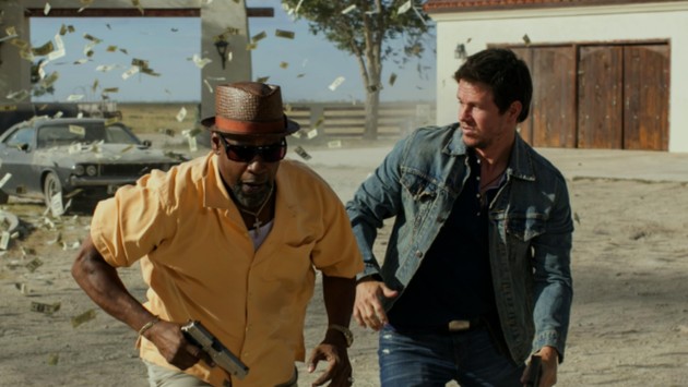 Am văzut pe VOYO „2 Guns” cu Denzel Washington și Mark Wahlberg și înțeleg de ce e în topul filmelor pline de adrenalină