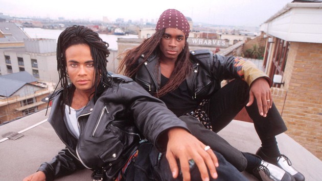 Cum au păcălit doi băieți frumoși o lume întreagă. Povestea celei mai mari farse pop a anilor ’90: cum a devenit Milli Vanilli sinonim cu rușinea