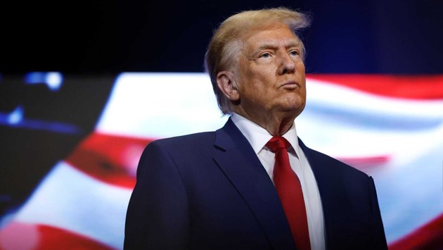„Trump. Revoluția puterii”, o sinteză a celor mai relevante informaţii despre noua administrație de la Casa Albă, ca să fim cât mai puțin surprinși de ceea ce ne așteaptă în politica globală
